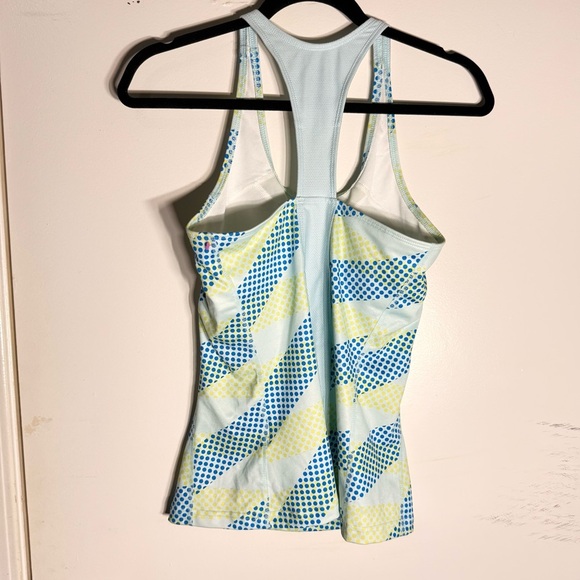 Nike Dri-Fit Racerback Tank Top M – Built-In Bra - Picture 2 of 5